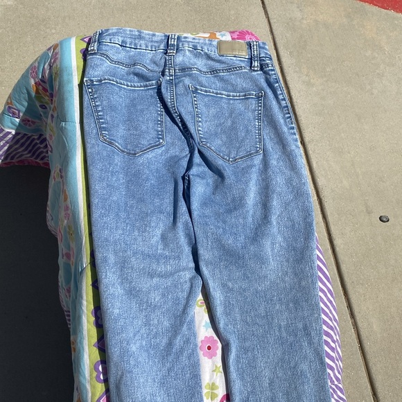 Dollhouse Women Blue Jeans Denim Size 9/10 Skinny Legs 29x29 - Picture 3 of 4